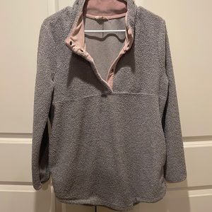 Womens fleece pullover